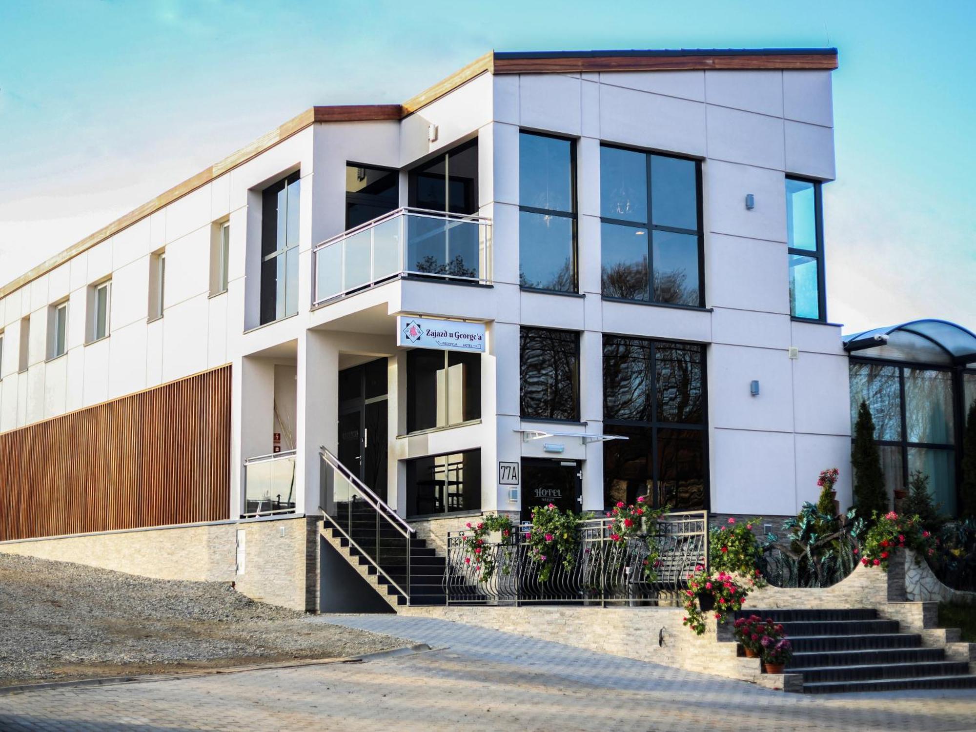 Zajazd U George'A Ziebice Exterior foto