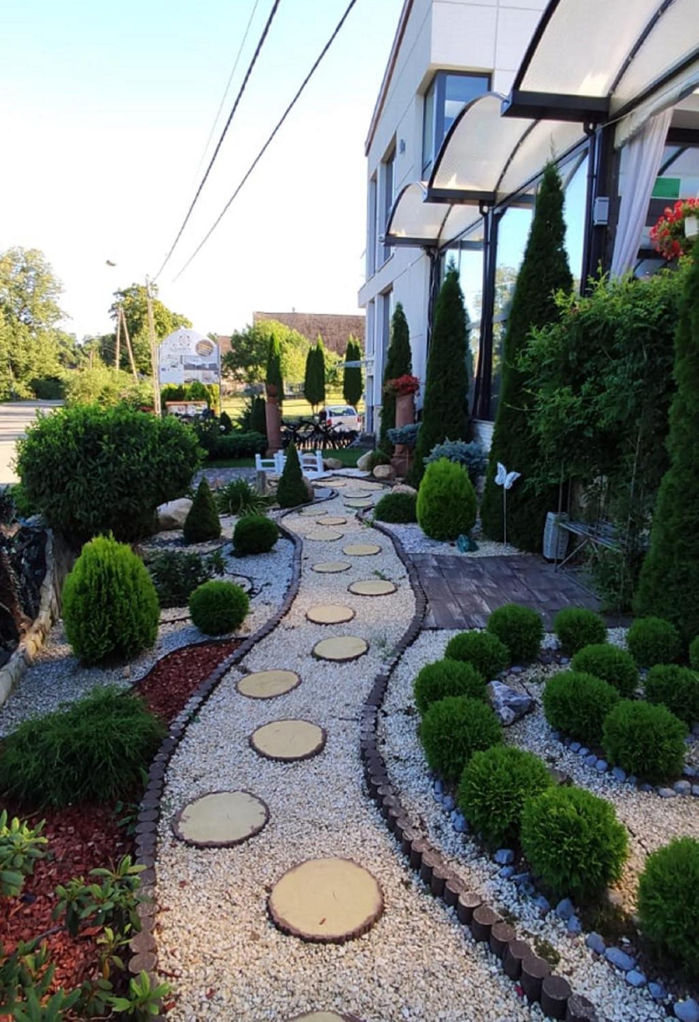 Zajazd U George'A Ziebice Exterior foto